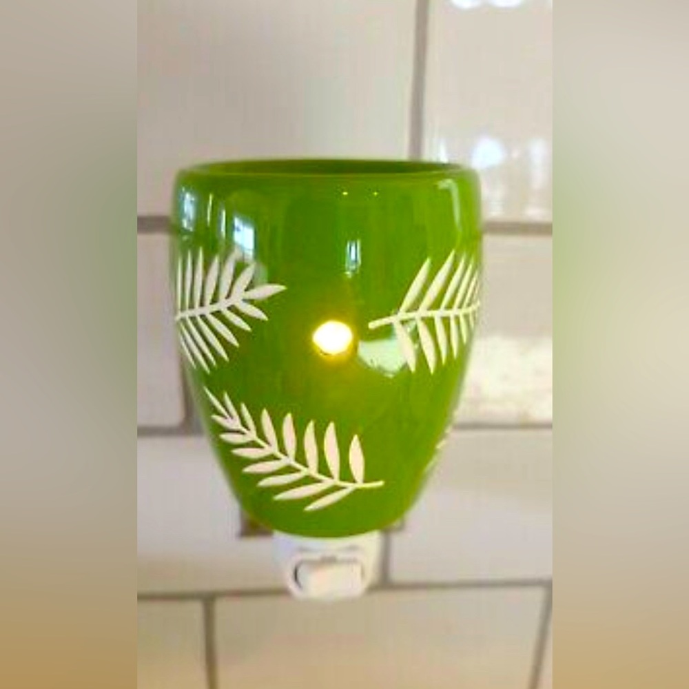 Scentsy leaf mini warmer